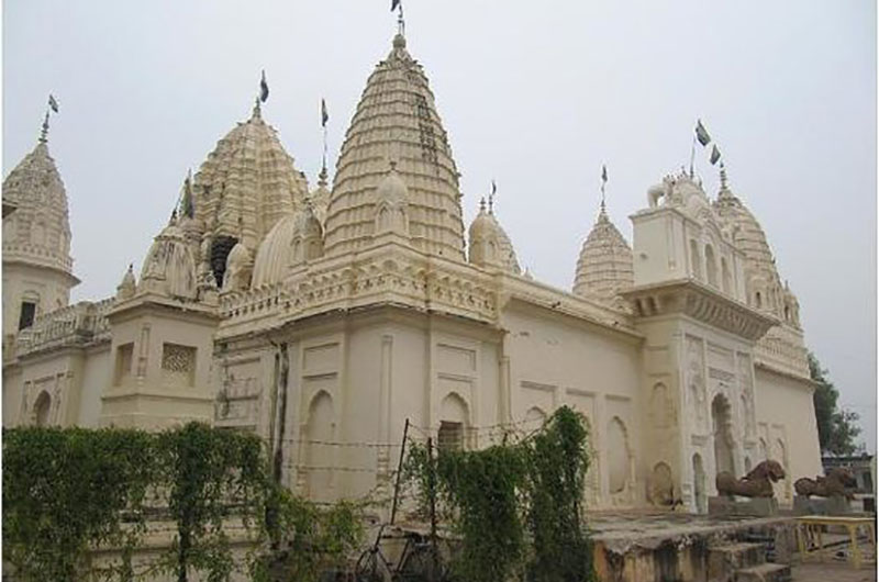 Jain Tirthankar Shantinath Temple