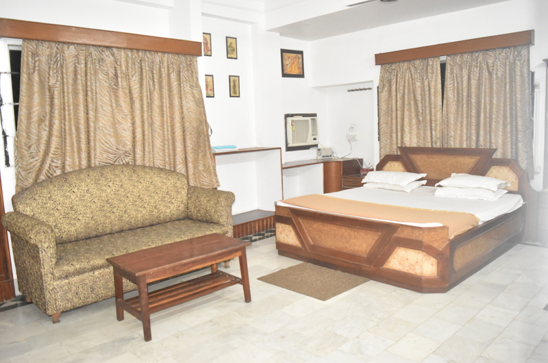 Hotel Yashoda International, Deoghar - Deluxe AC Room