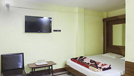 Hotel Dolphin, Digha - Six Bed AC Room